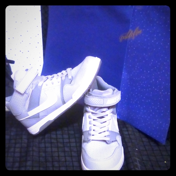 Nike Shoes - Youth nike sb